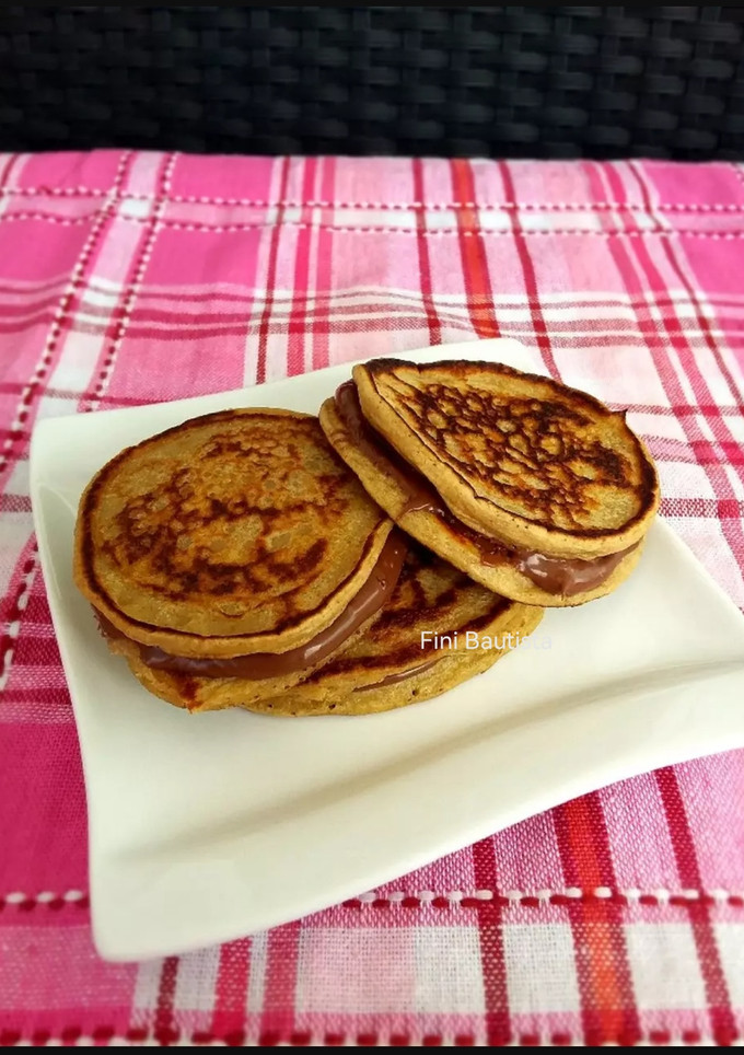 Una foto de Dorayaki de harina de avena y plátano