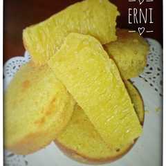 A picture of Bika Ambon mini.