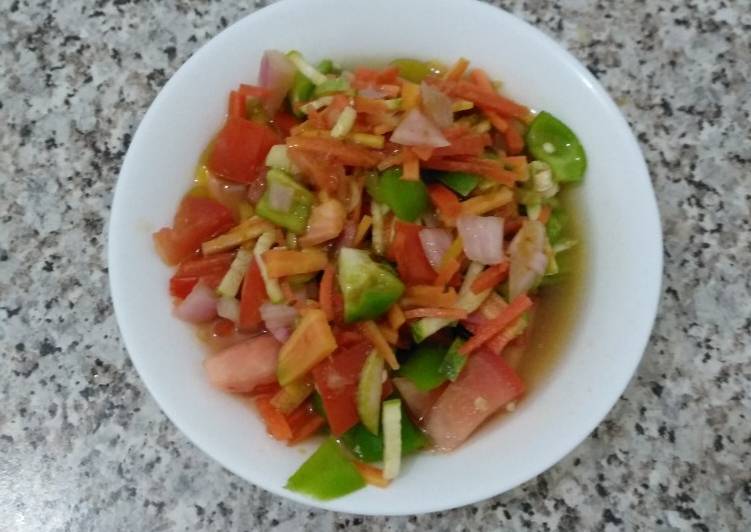 Salad bening wortel paprika hijau