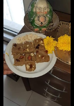 A picture of Banana Burfi.