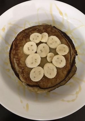 A picture of Oats Banana Honey Pancakes.