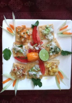 Una foto de Ceviches de camarón Nayarita con frutas de temporada