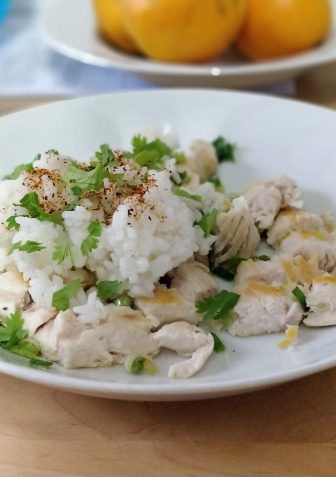 Una foto de Pollo con arroz rápido y exótico