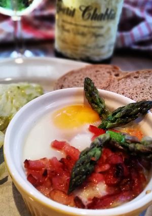 Une photo de Œuf cocotte asperge soumaintrain
