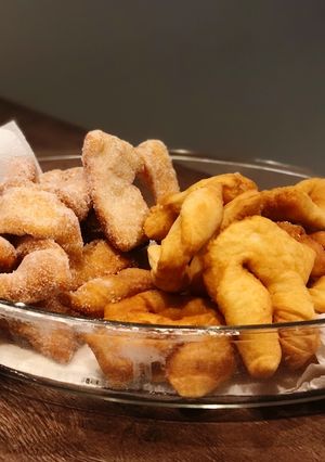 Una foto de Kreppel (torta frita alemana)