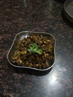 भिंडी की सब्जी (Bhindi ki sabzi recipe in hindi) रेसिपी मुख्य फोटो