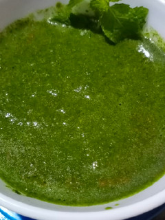 पुदीना इमली की चटनी (pudina imli ki chutney recipe in Hindi) रेसिपी मुख्य फोटो
