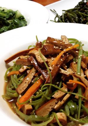 空心菜梗絲炒豆乾 （素-台式小菜） 的食譜成品照片