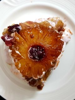 पाइनएप्पल केक (Pineapple Cake recipe in Hindi) रेसिपी मुख्य फोटो