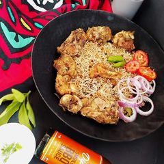 A picture of BBQ chicken mandi.