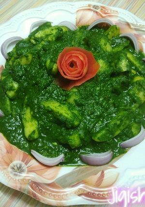 A picture of Aaloo our palak ki sabji.