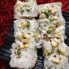 A picture of Cheese Corn Pav Toast.
