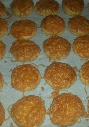Kívül, belül sajtos pogácsa recept fotója