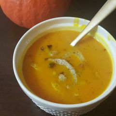 A picture of Instant pot Red Kuri Squash Soup with roasted fennel.