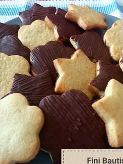 Una foto de Galletas de naranja y chocolate
