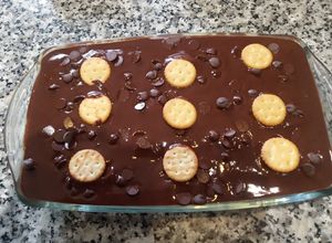 Una foto de Tarta de galletas o de la Abuela con flan Potax y chocolate Valor