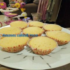 A picture of Orange cup cake.