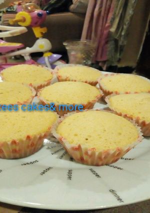 A picture of Orange cup cake.