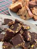 Turrón de chocolate con kikos