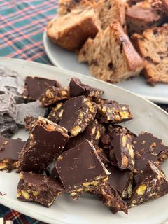Una foto de Turrón de chocolate con kikos