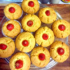 A picture of Corn Dog Mini Muffins.