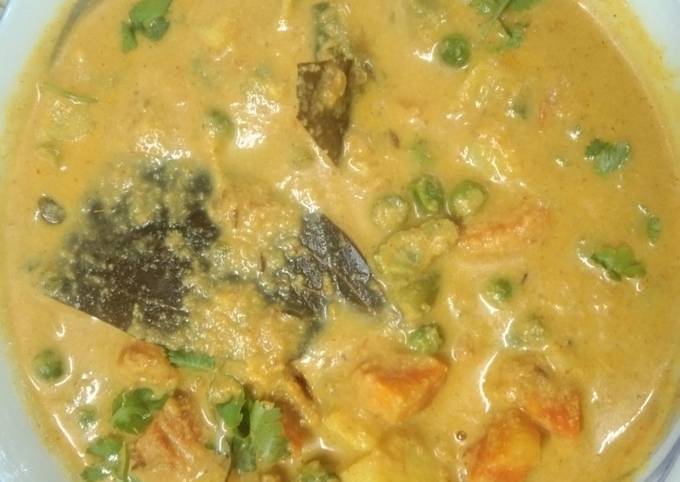 Hyderabadi Mixed Vegetables Korma