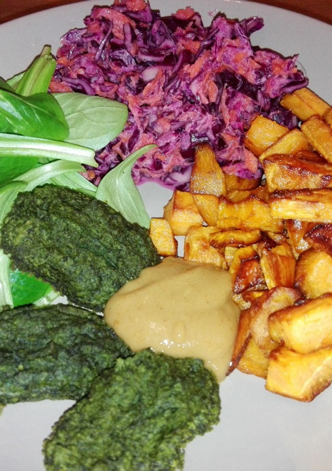 Una foto de Falafel de espinacas en Poke bol vegano