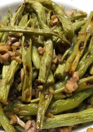 健康版-乾扁四季豆（參考小林郭郭食譜） 的食譜成品照片