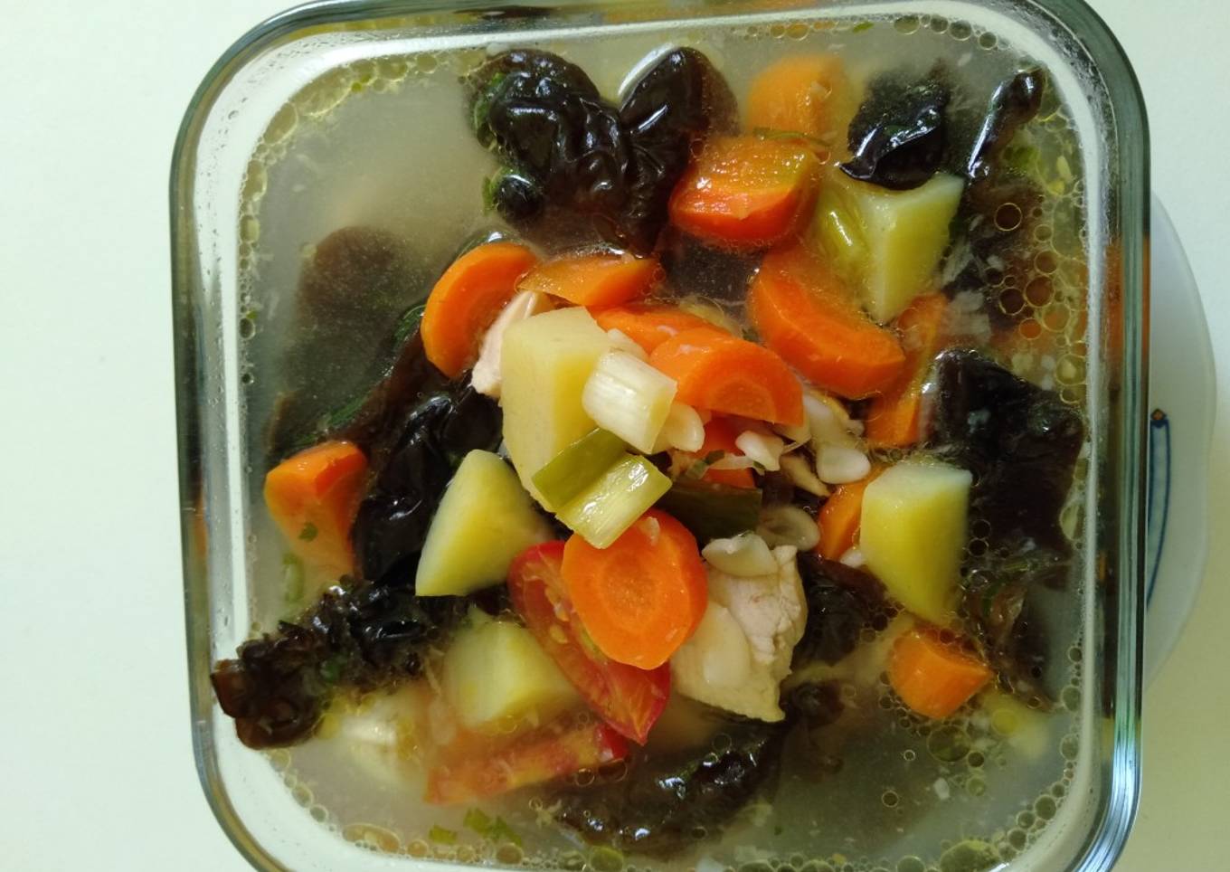 Sop Ayam jamur kuping