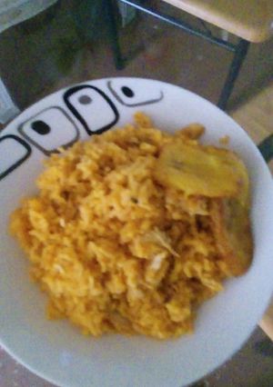 Una foto de Arroz con pollo sencillo