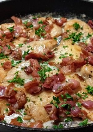 Gombás csirkemell recept fotója
