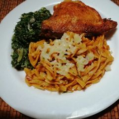 A picture of Pasta in Arabiatta sauce.