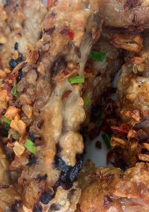 รูปของ ปีกไก่คั่วพริกเกลือ (หม้อทอดไร้น้ำมัน)