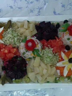 صورة لوصفة سلطة منوعة بالخضار والروز