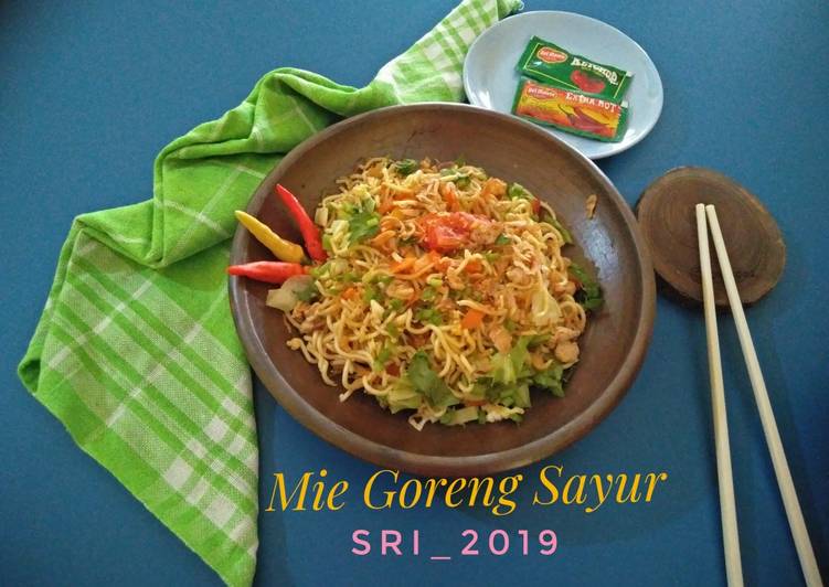 Cara Gampang Membuat Mie Goreng Sayur yang Enak