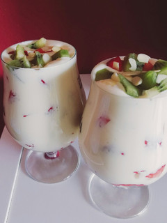 Foto di Coppa al mascarpone con frutta fresca