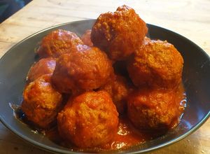 Foto di Polpette di carne senza uova al sugo di pomodoro