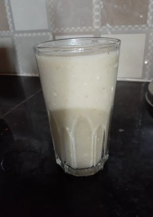 A picture of Dry fruits lassi.