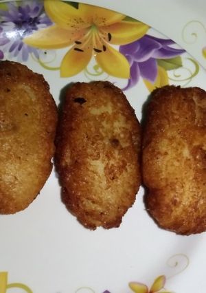 ब्रेड रोल (bread roll recipe in Hindi) रेसिपी मुख्य फोटो