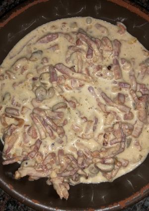 Una foto de Salsa de bacon y champiñones