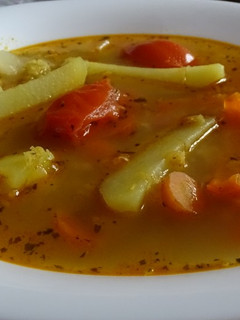 Zöldséges vöröslencse leves recept fotója