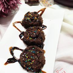A picture of Chocolate biscuit muffins.