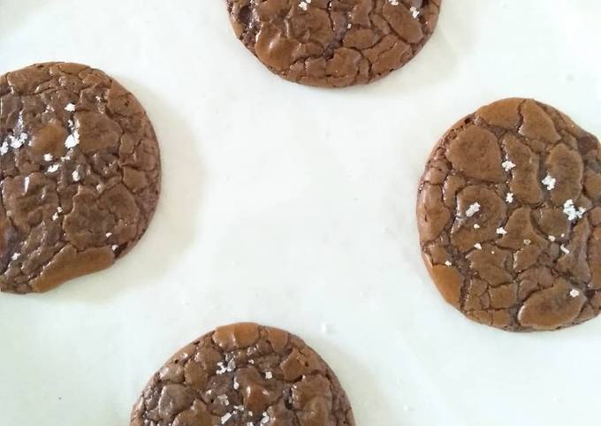 Salted Brookies / Brownie Cookies