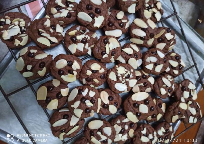 Almond Choco Cookies