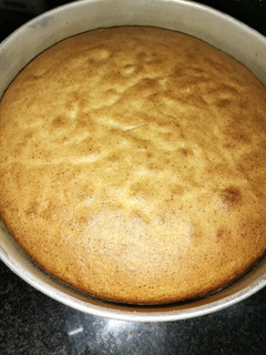 Una foto de Torta de mandarina licuada 🍊🍊