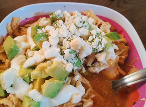 Una foto de Sopa de tortilla con pollo