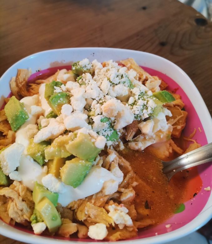 Una foto de Sopa de tortilla con pollo