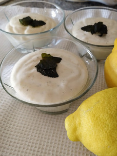 Una foto de Mousse de limón 🍋😋 #1