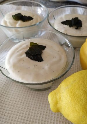 Una foto de Mousse de limón 🍋😋 #1