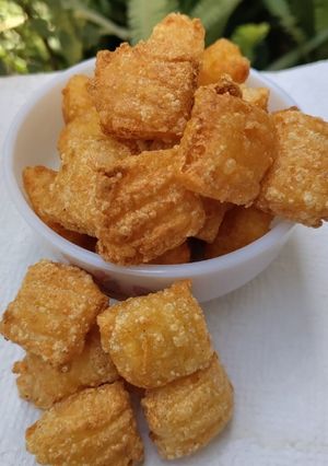 પોટેટો બાઈટસ (Potato Bites Recipe In Gujarati) રેસીપી મુખ્ય ફોટો